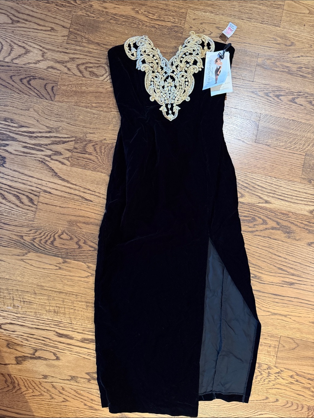 Vintage NWT Jessica McClinktock  Strapless Velvet Dress Gold Embellished V-Neck